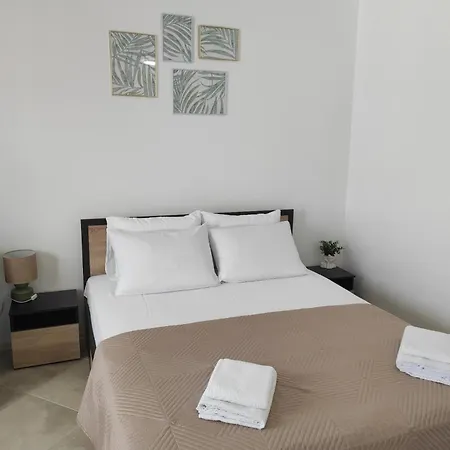 студио плумерия / Plumeria Apartment *