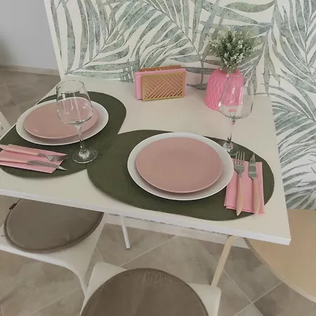 студио плумерия / Plumeria Apartment *
